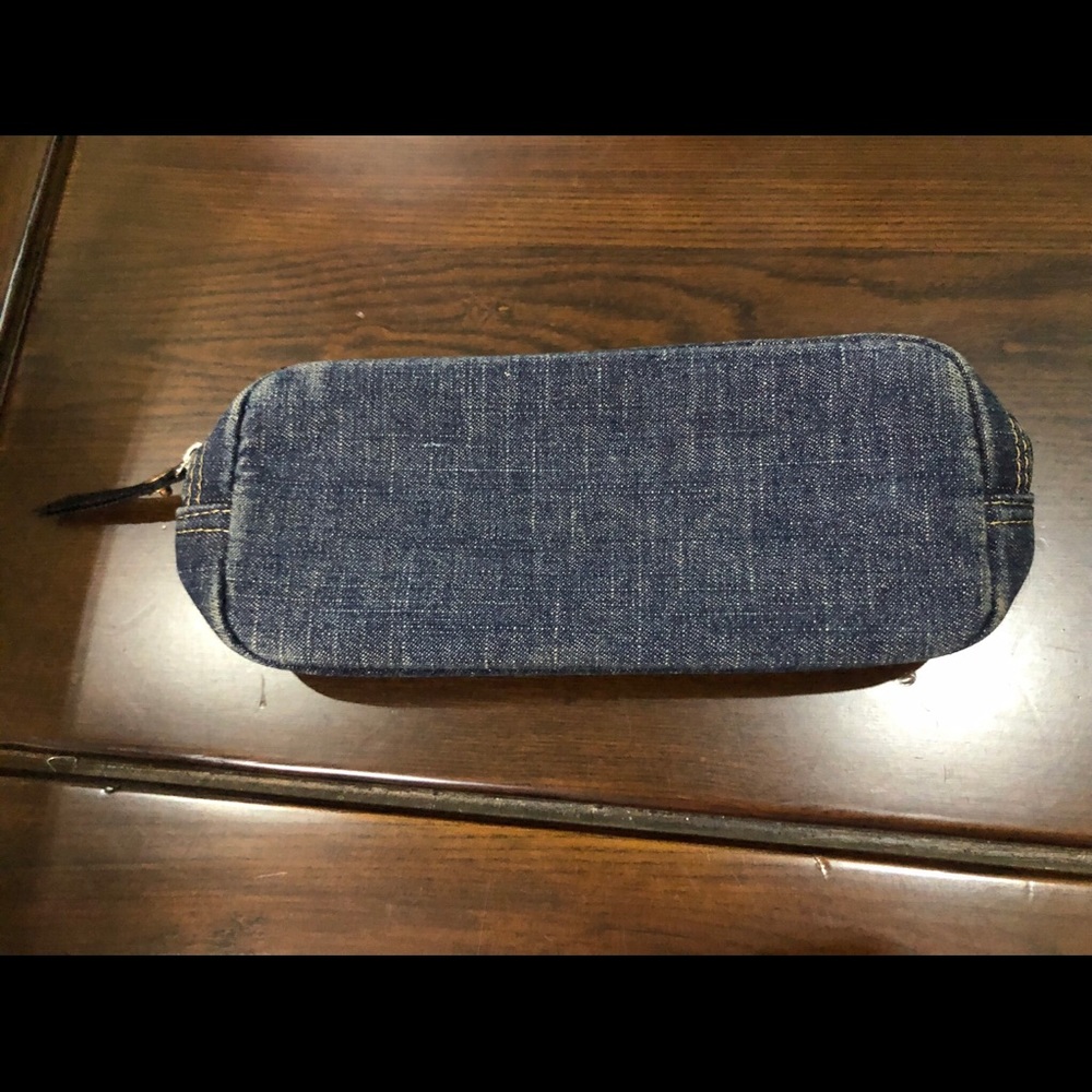 Levi’s Denim Pencil Case - Picture 2 of 3